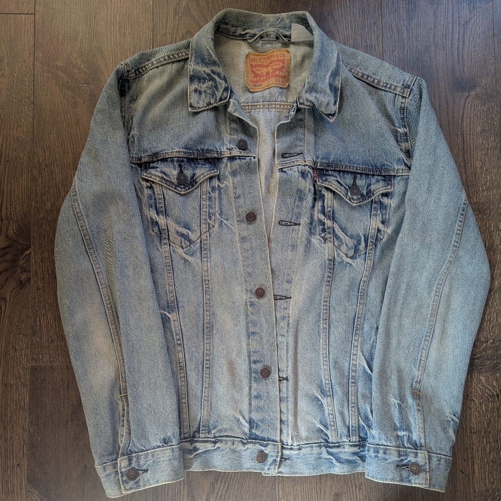 Levi's Men's Denim Jean Trucker Jacket